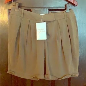Guess by Marciano olive colored dress shorts 6 new